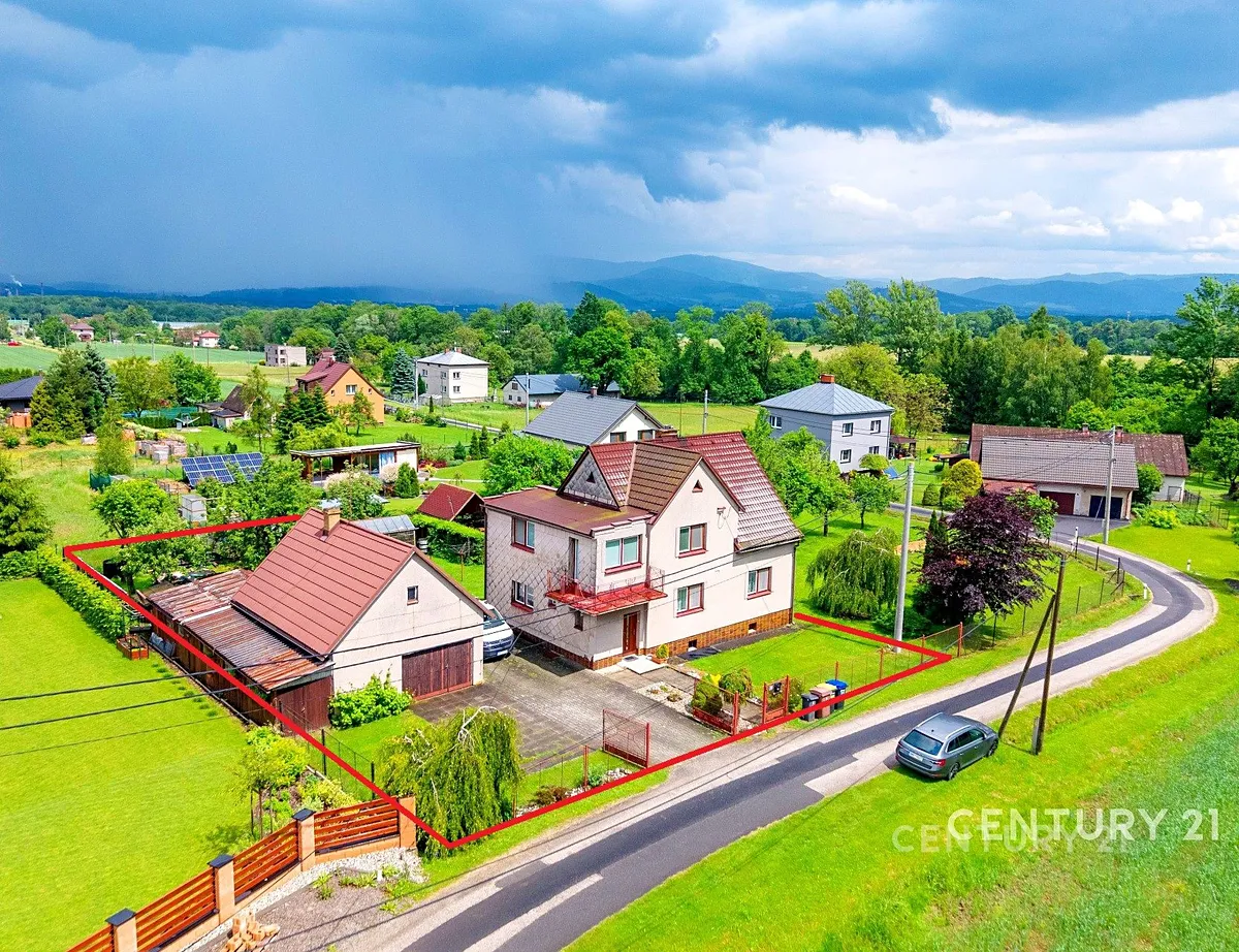 Prodej rodinného domu 195 m², pozemek 1069 m²